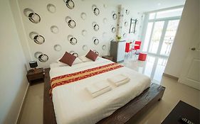 Sea Song Inn